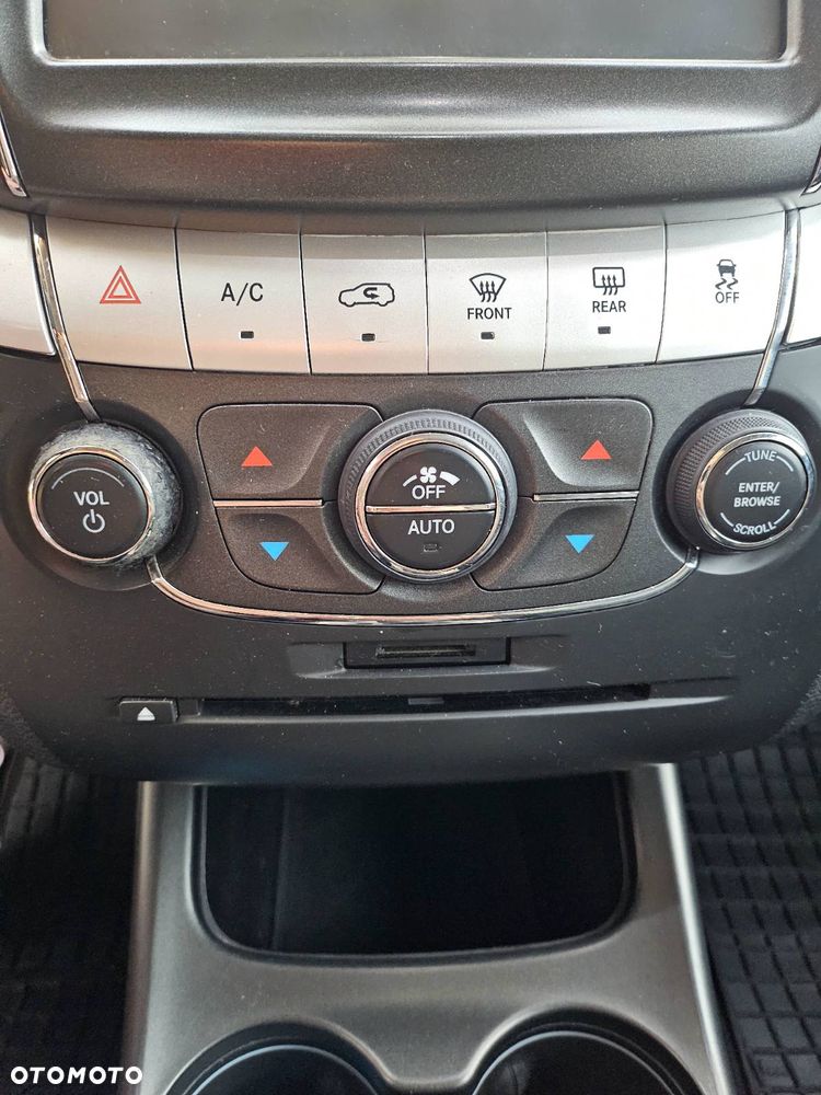 Fiat Freemont 2.0 Multijet Lounge AWD - 24