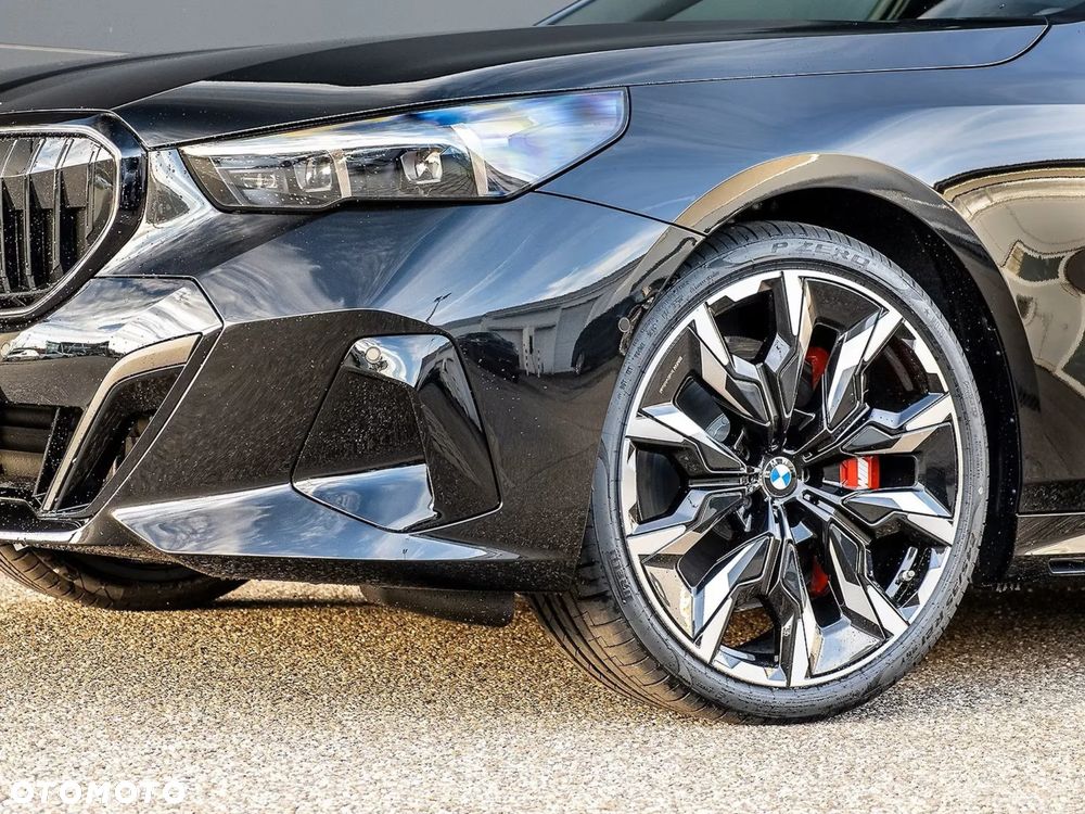 BMW Seria 5 540d xDrive mHEV M Sport - 13