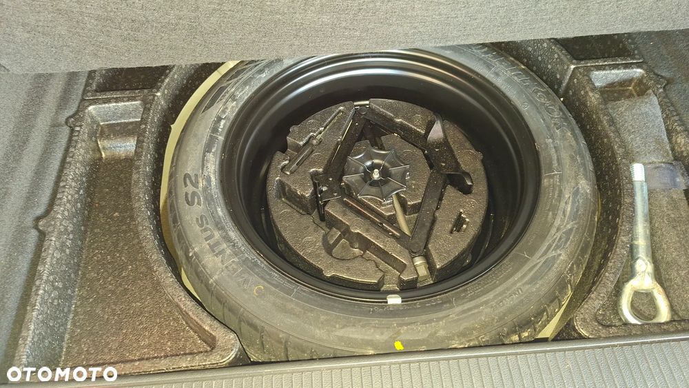 Opel Astra 1.4 Turbo 150 Jahre - 11