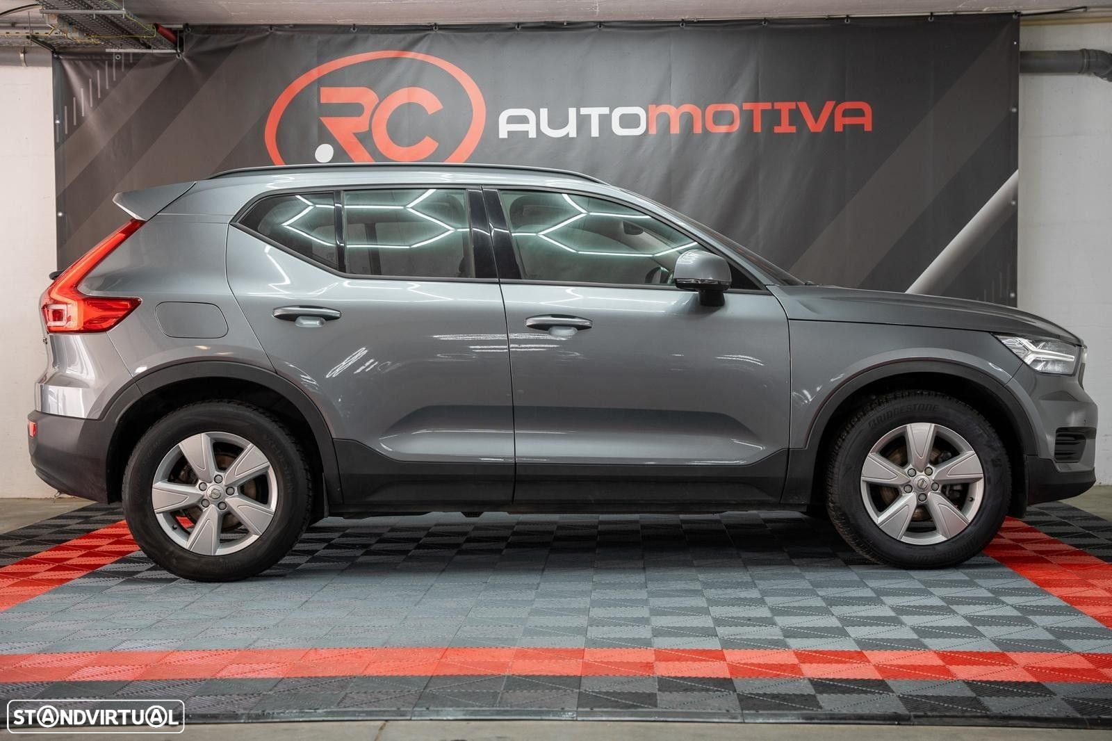 Volvo XC 40 2.0 D3 Momentum - 5