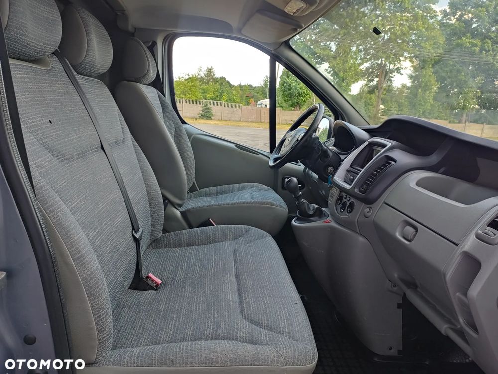 Renault Trafic - 14