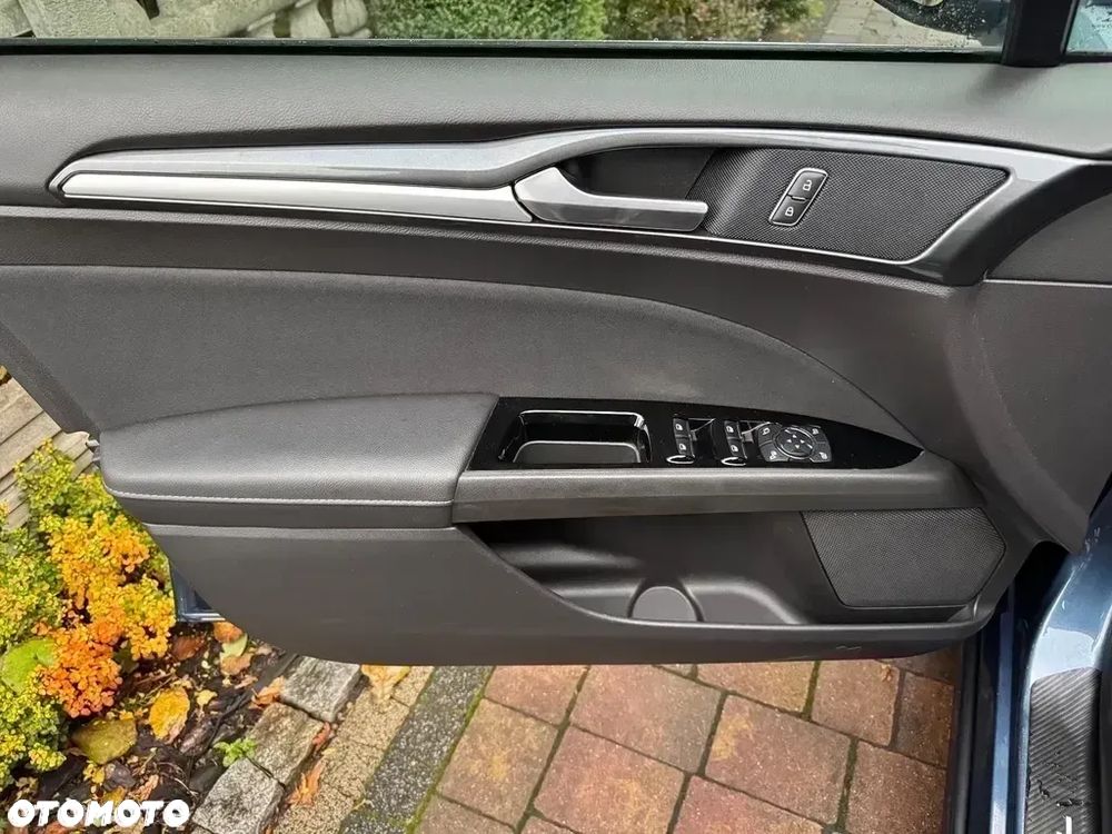 Ford Mondeo SW - 11