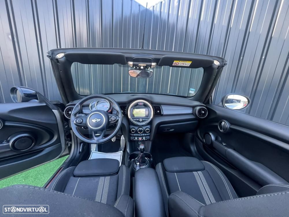 MINI Cabrio - 19