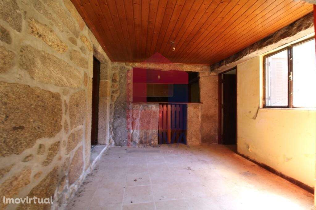 Moradia V2, Sabariz - Grande imagem: 4/40