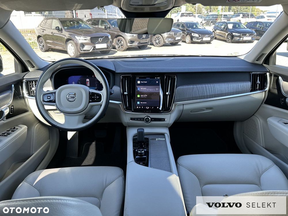 Volvo V90 Cross Country - 32