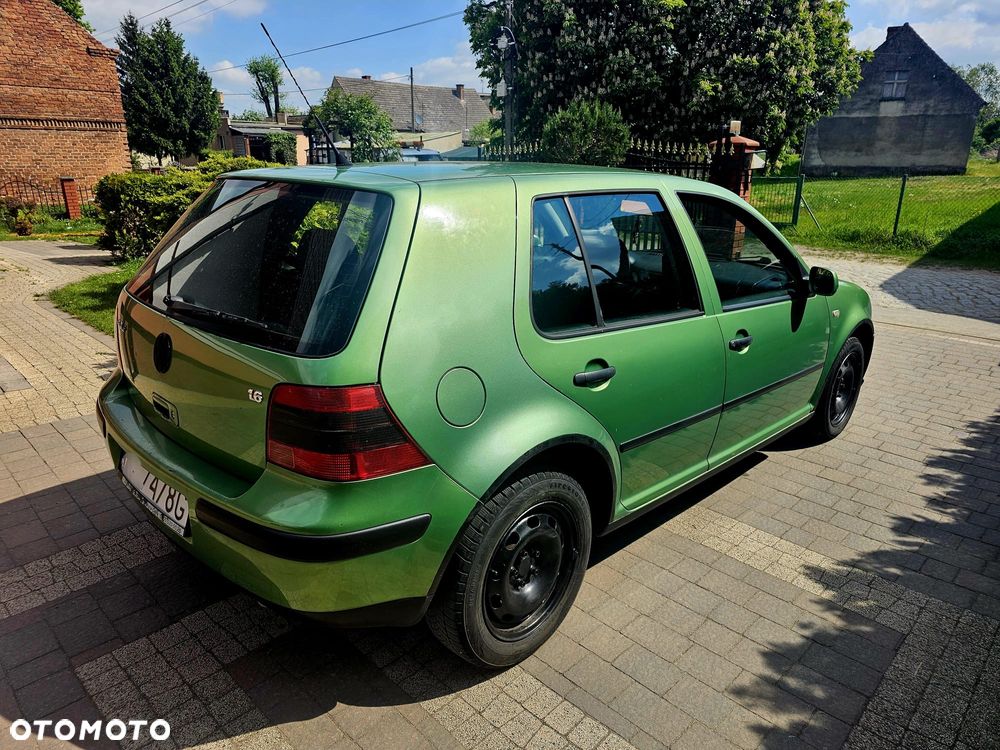 Volkswagen Golf 1.4 Comfortline - 3