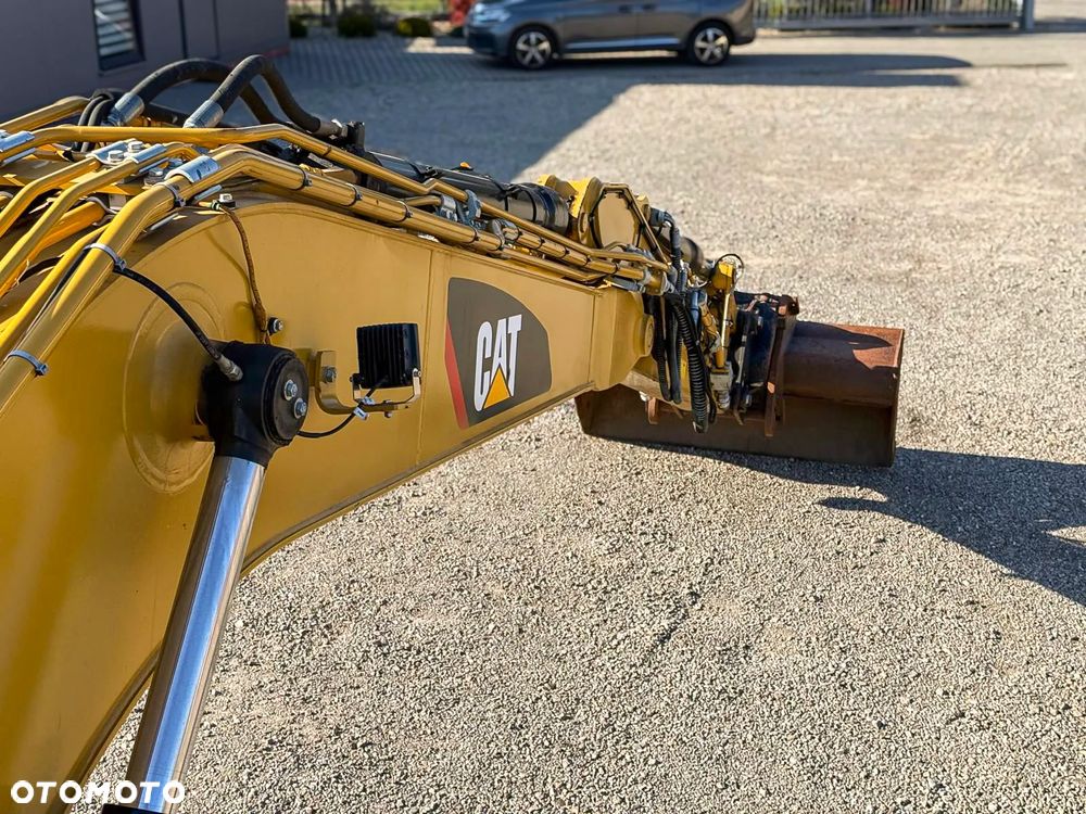 Caterpillar 313 FL 14,2T - 26