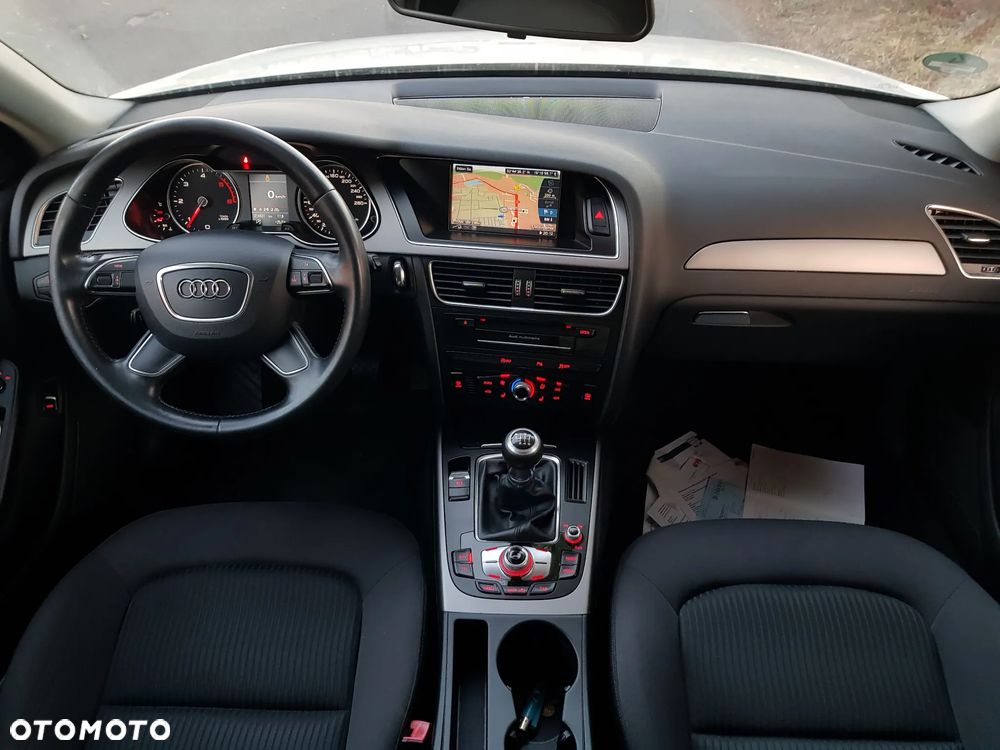 Audi A4 Avant 2.0 TDI ultra DPF Attraction - 9