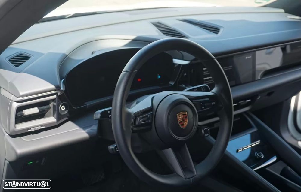 Porsche Macan Electric - 5