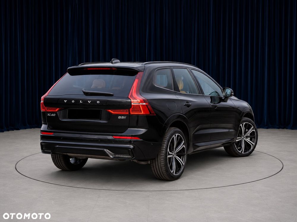 Volvo XC 60 B5 B AWD Ultra Dark - 4
