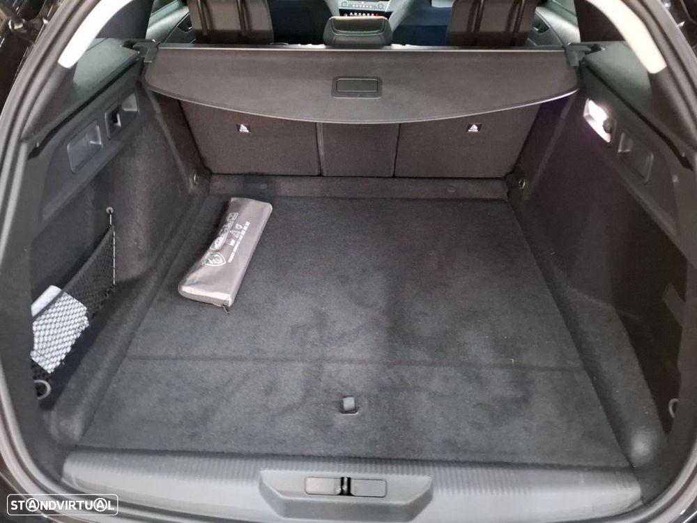 Peugeot 308 1.2 Hybrid Allure e-DCS6 - 21