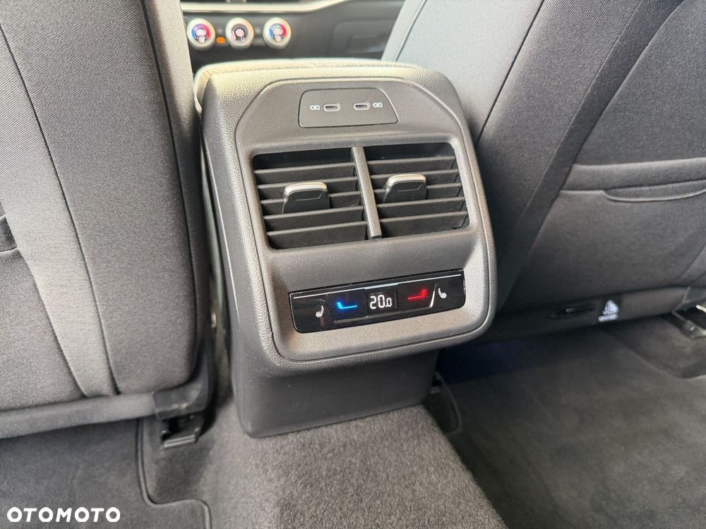 Skoda Superb 1.5 TSI mHEV Selection DSG - 37