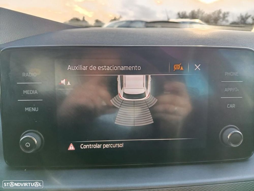 Skoda Kamiq 1.0 TSI DSG - 9