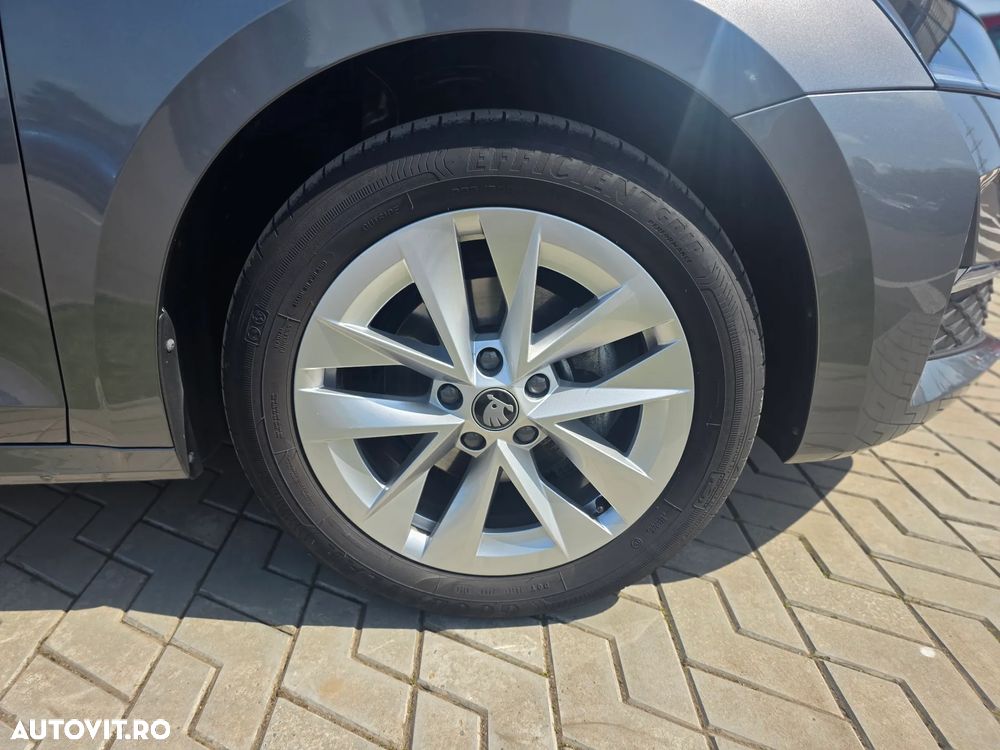 Skoda Octavia 1.5 TSI 115 CP Selection - 4