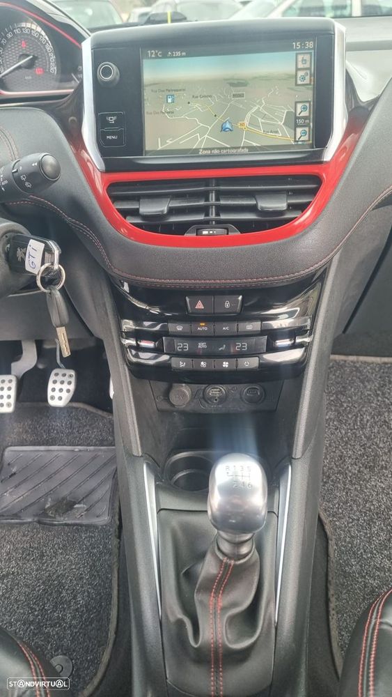 Peugeot 208 1.6 THP GTi - 17