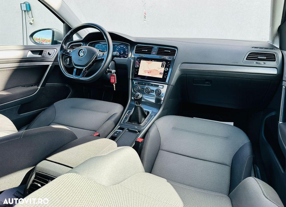 Volkswagen Golf Variant 1.6 TDI (BlueMotion Technology) Trendline - 9