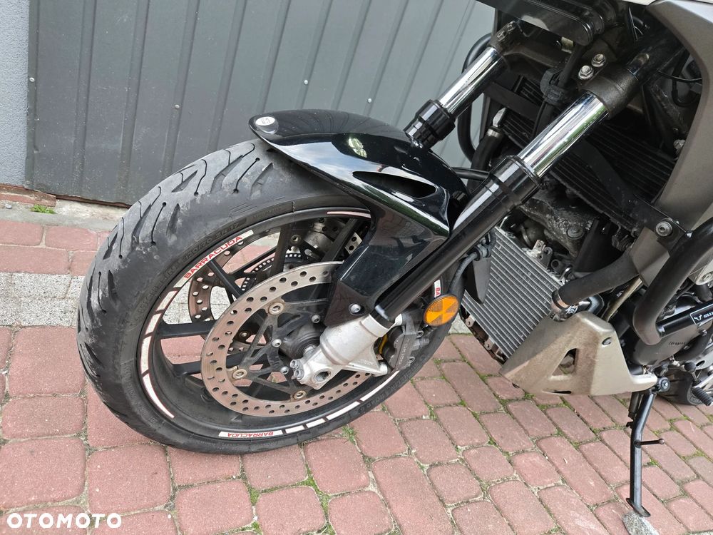Honda VFR - 22