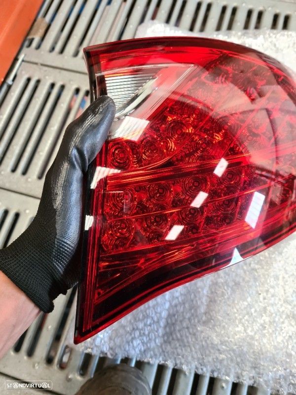 Farolim Direito Do Painel Lanterna Tras Stop Drt Porsche Cayenne (9Pa) - 5