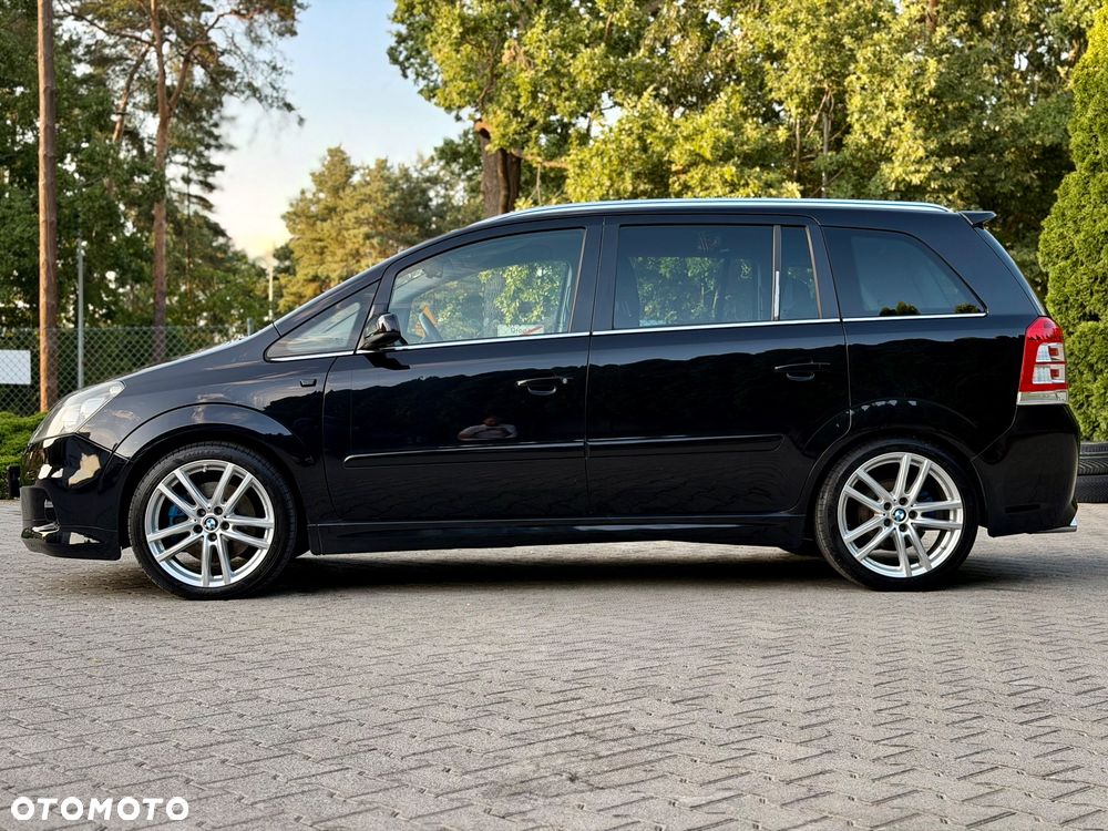 Opel Zafira 2.0 T OPC - 4