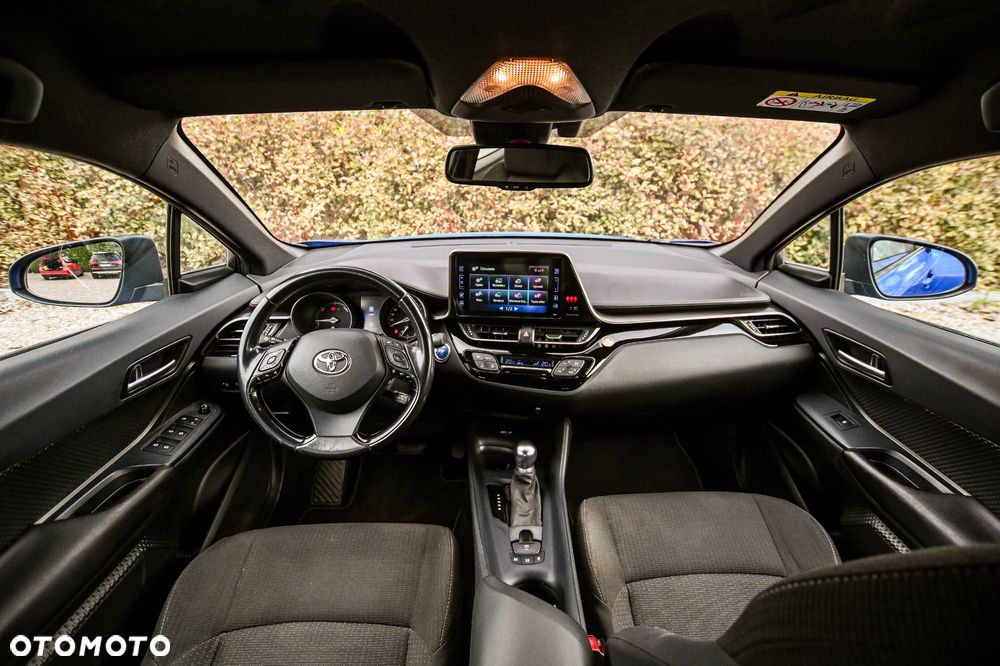 Toyota C-HR Business-Edition - 22