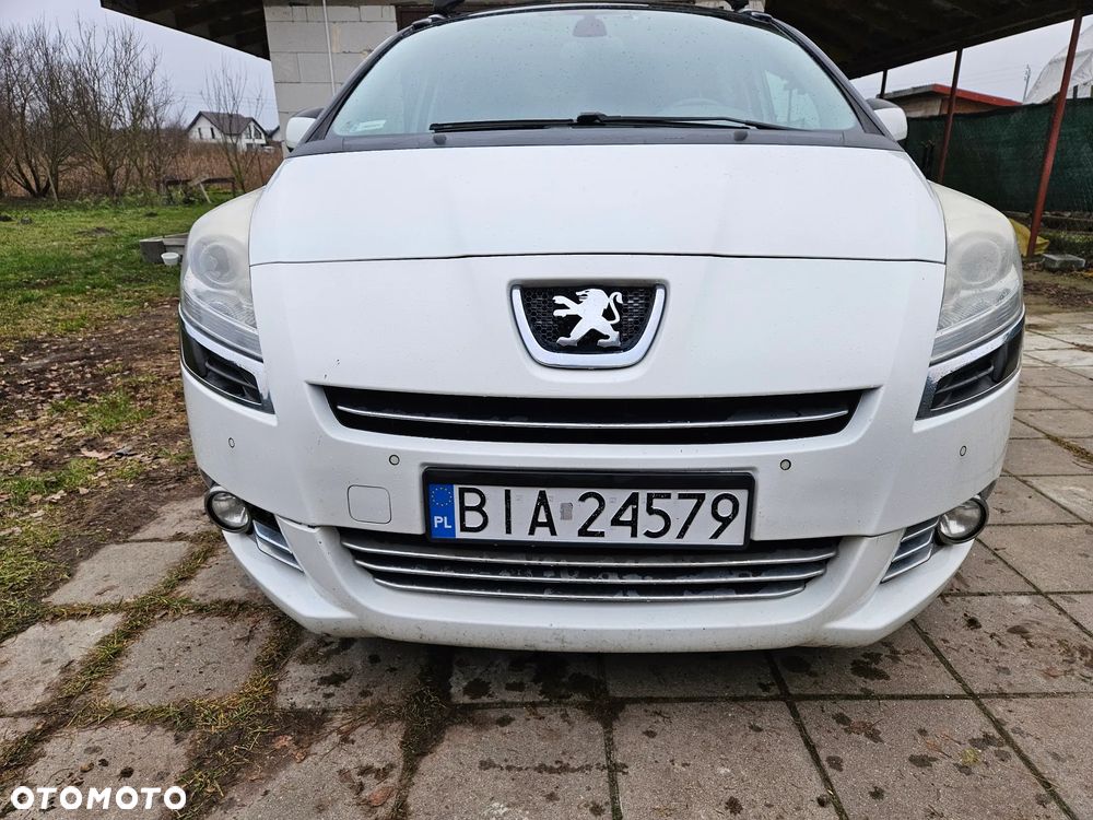 Peugeot 5008 - 8