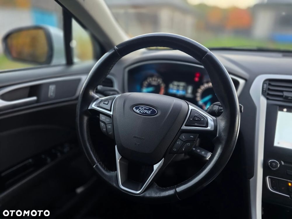 Ford Mondeo - 22