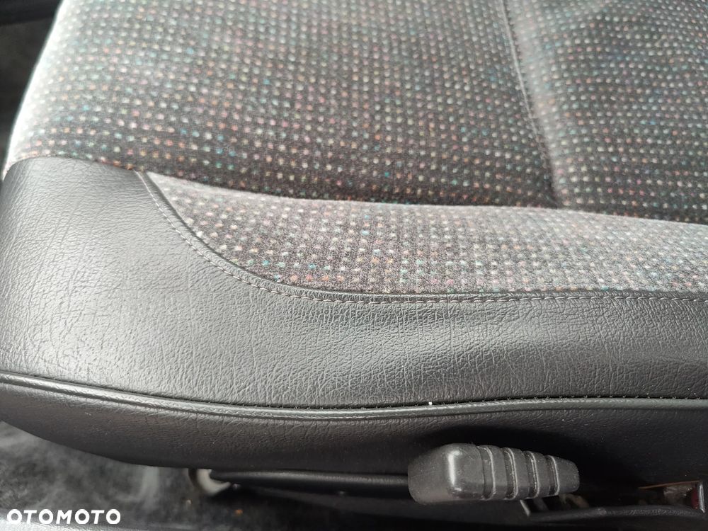 Volvo 850 2.5-20 GLT - 34