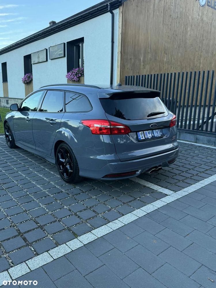 Ford Focus 2.0 EcoBoost ST-2 - 6