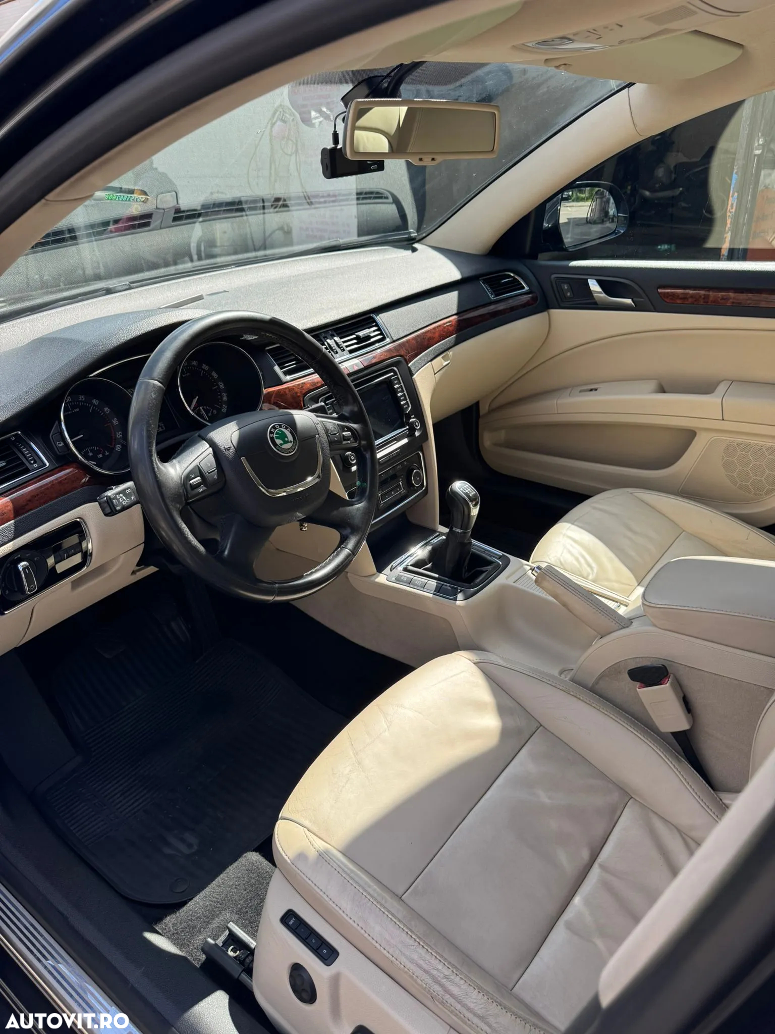 Skoda Superb 2.0 TDI 4x4 Elegance - 15