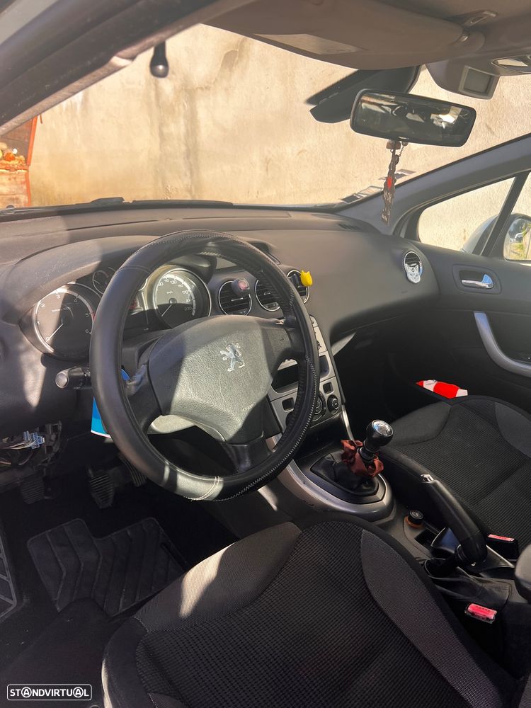 Peugeot 308 1.6 HDi Executive - 3