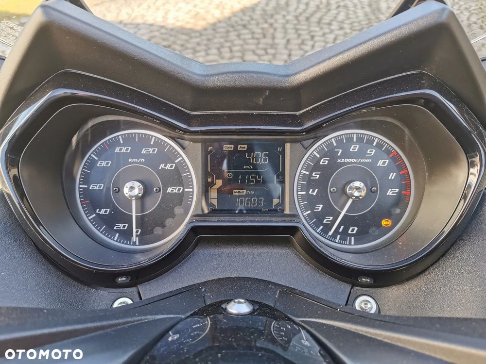 Yamaha X-max - 7