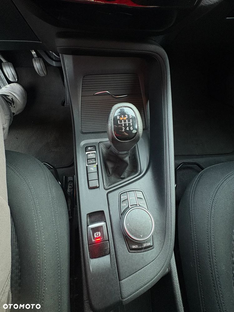 BMW X1 sDrive18d - 9