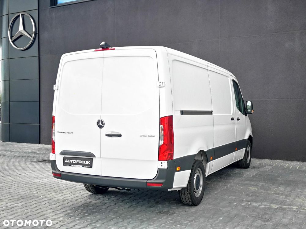 Mercedes-Benz Sprinter - 7
