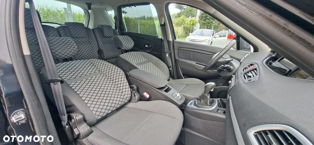 Renault Scenic 2.0 16V Privilege CVT - 19