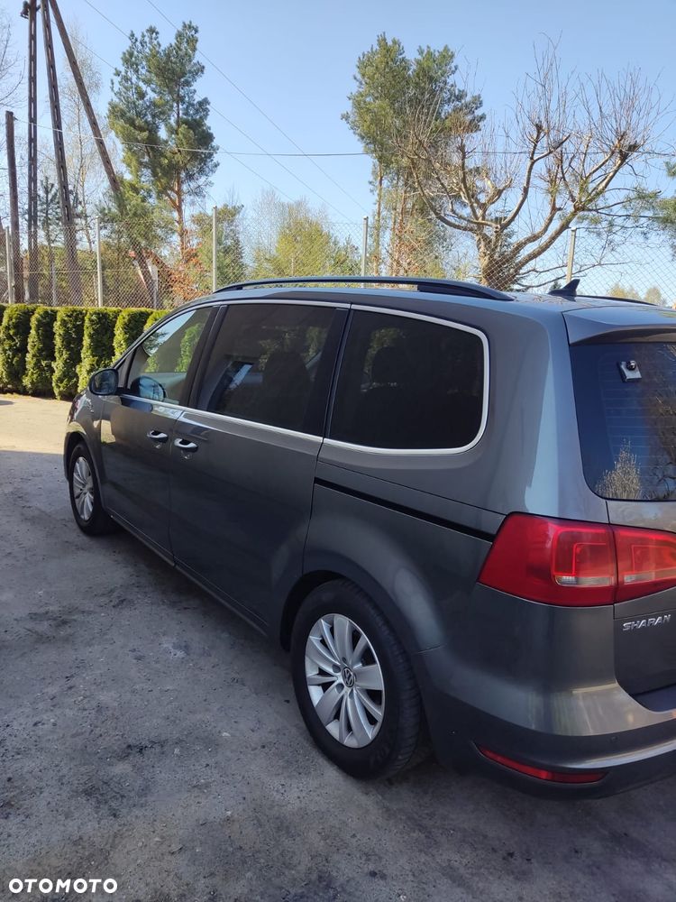 Volkswagen Sharan 2.0 TDI DPF BlueMotion Comfortline - 4