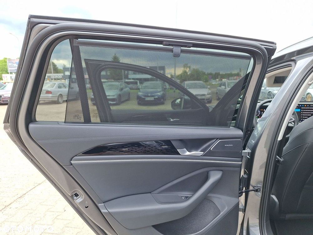 Volkswagen Passat - 33