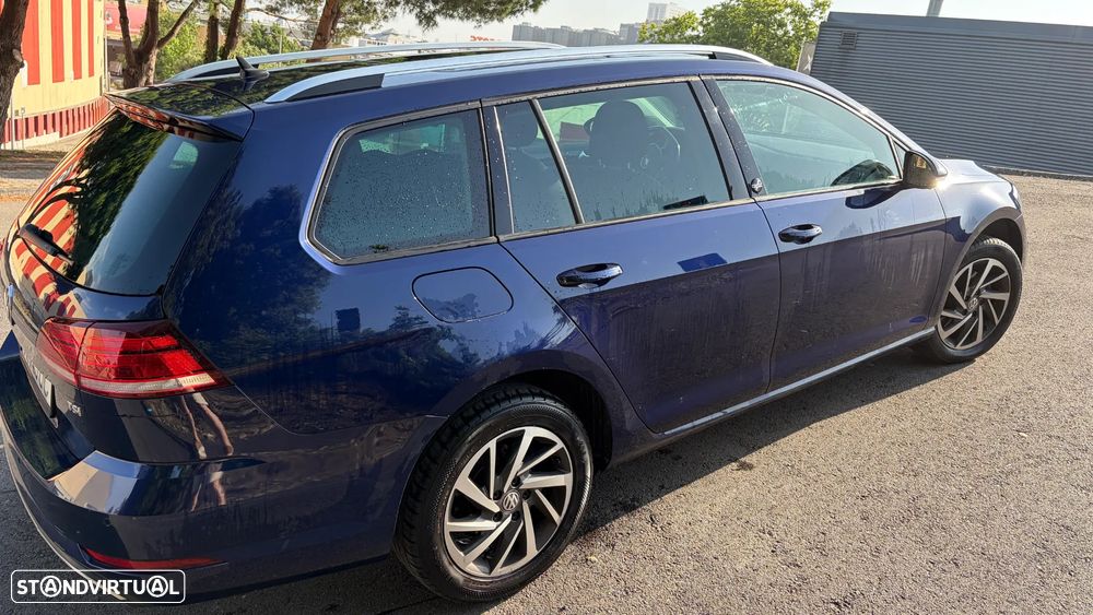 VW Golf 1.0 TSI Confortline DSG - 8