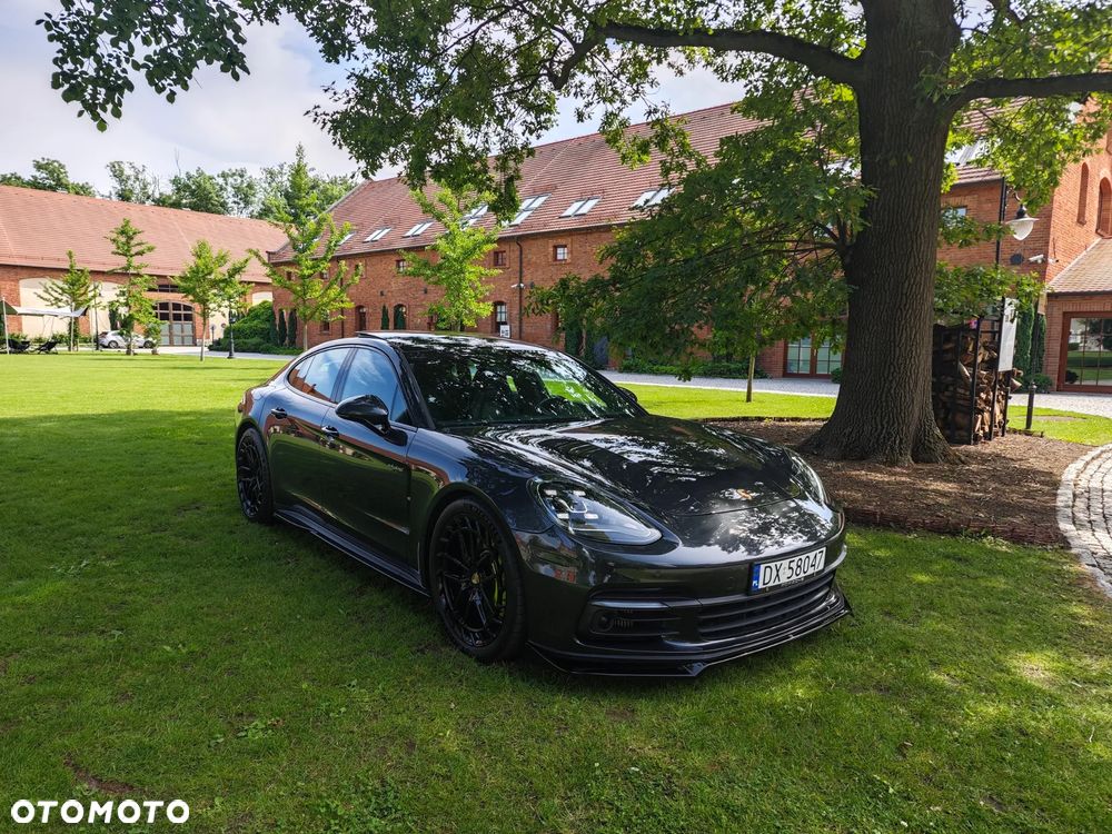 Porsche Panamera 4 E-Hybrid - 2