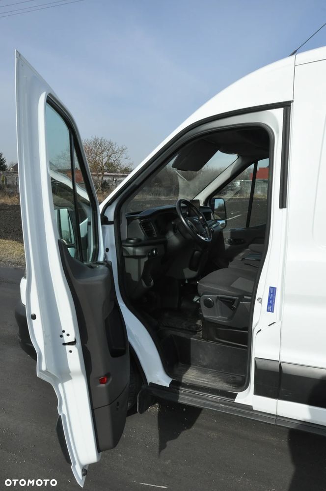 Ford Transit - 9