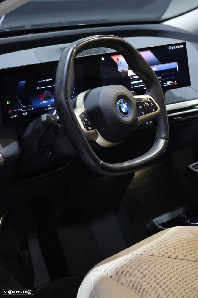 BMW iX xDrive 40 Pack Desportivo - 11