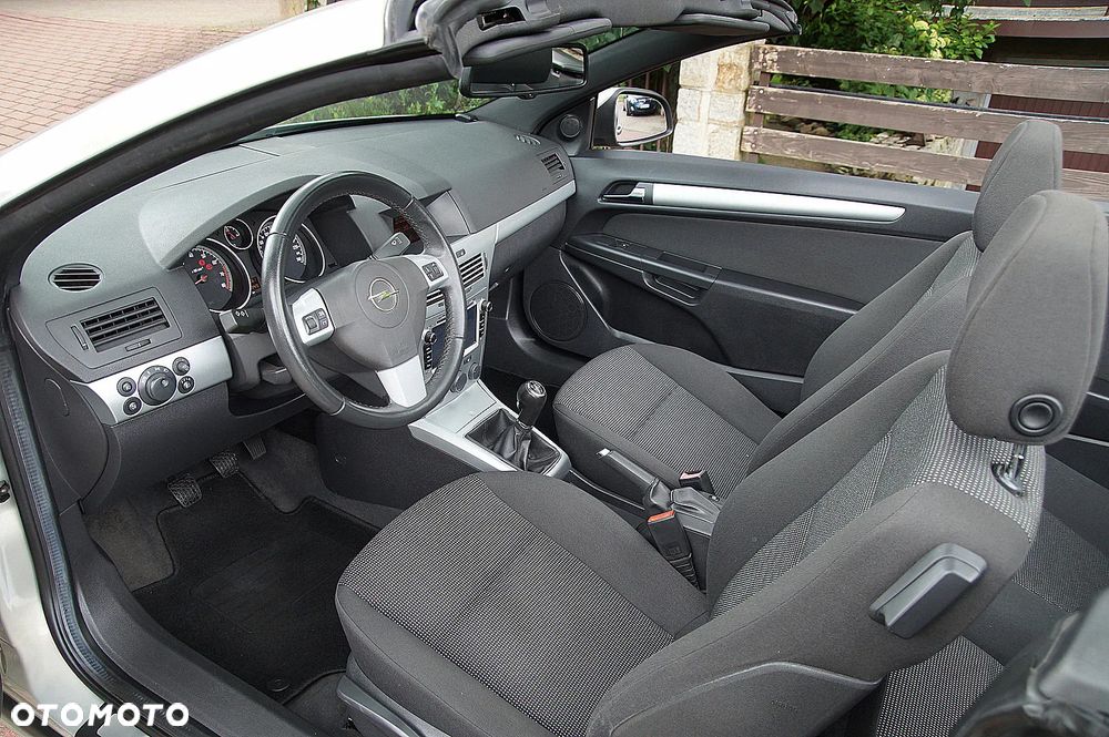 Opel Astra 1.6 Edition - 24