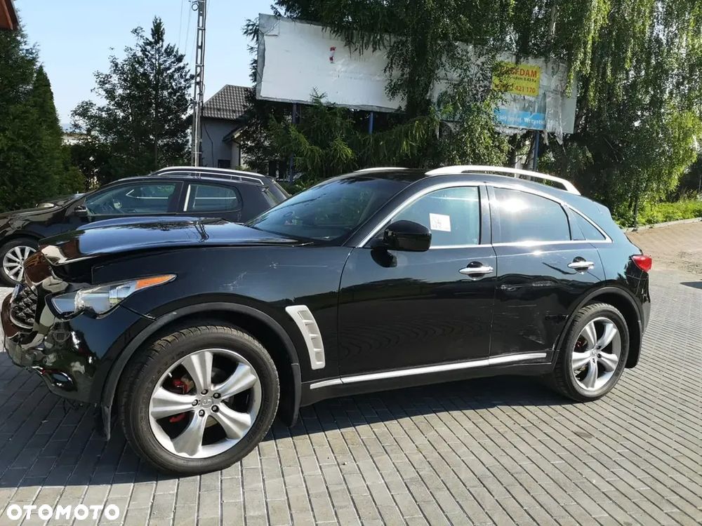 Infiniti FX - 26