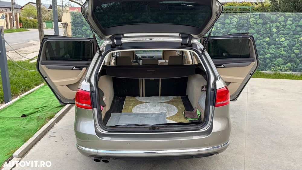 Volkswagen Passat 2.0 TDI Blue TDI DSG Comfortline - 13