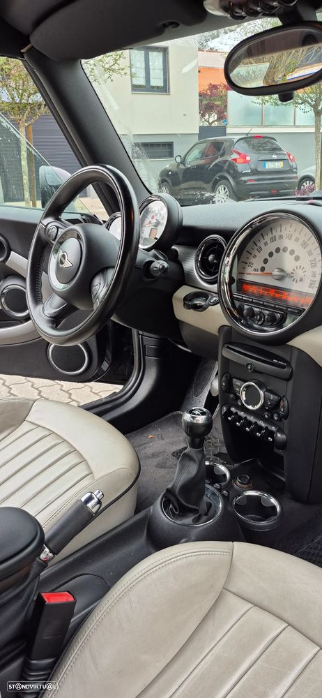MINI Cabrio Cooper D - 13