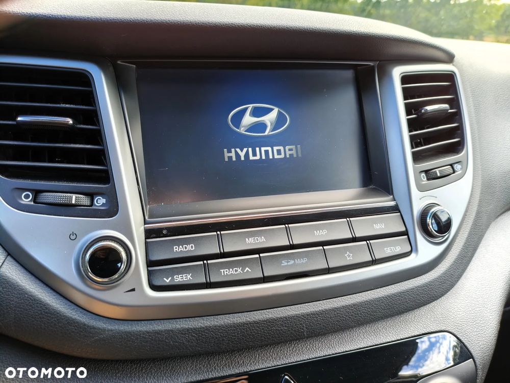 Hyundai Tucson blue 1.6 GDi 2WD Navi - 21