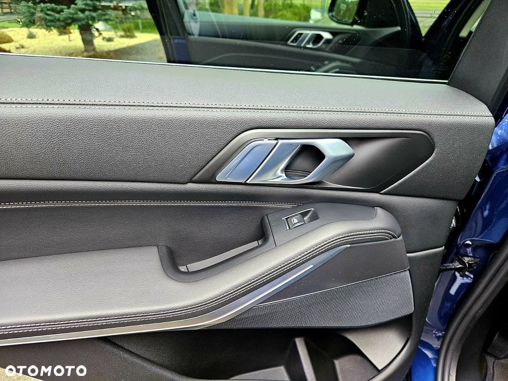 BMW X5 xDrive25d - 28