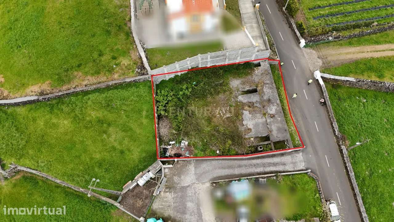 Terreno com inicio de construção em São Mateus da Calheta - Ilha Terce - Grande imagem: 2/7