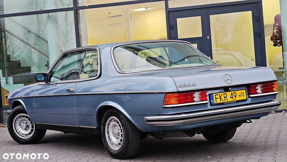 Mercedes-Benz W123 - 4