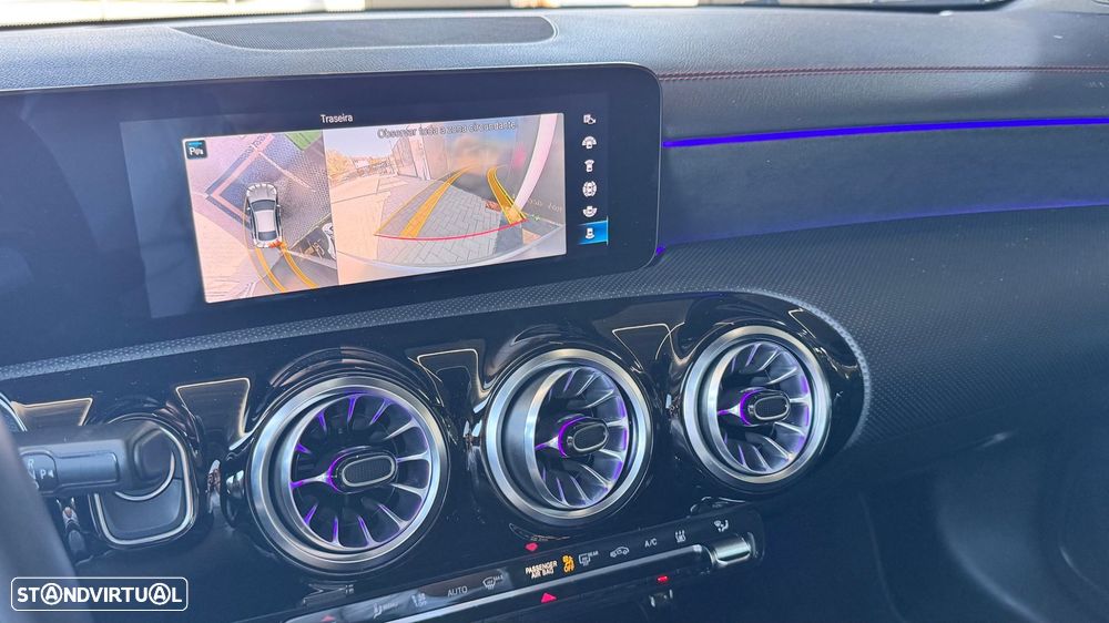 Mercedes-Benz CLA 250 e 8G-DCT Special Edition - 32