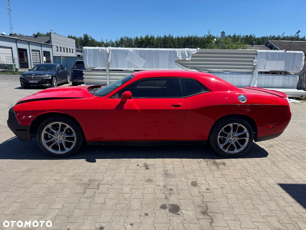 Dodge Challenger - 4